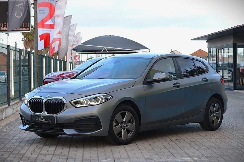 Cinza Usado 2023 BMW 116 Advantage Citadino | € 24.990 (Preço justo) - Imagem 1/4