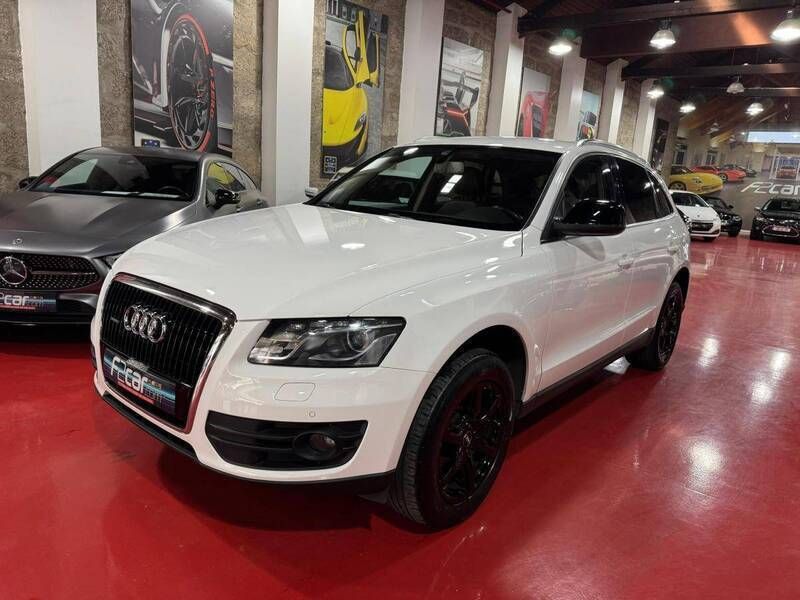 Branco Usado 2011 Audi Q5 Sport SUV | € 14.990 - Imagem 1/4