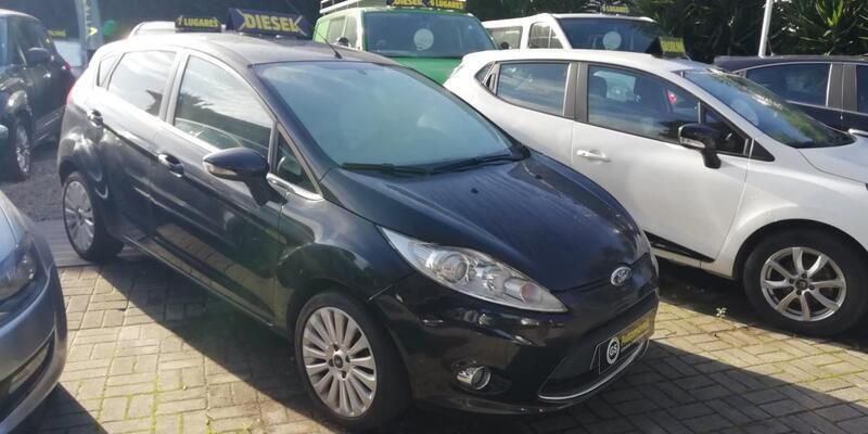 Preto Usado 2010 Ford Fiesta Trend Citadino | € 7.990 (Preço elevado) - Imagem 1/4