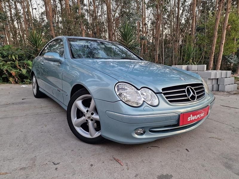 Azul Usado 2004 Mercedes CLK270 Avantgarde Coupé | € 8.790 - Imagem 1/4