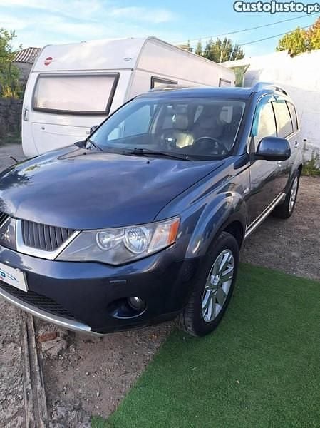 Azul Usado 2007 Mitsubishi Outlander SUV | € 5.990 - Imagem 1/1