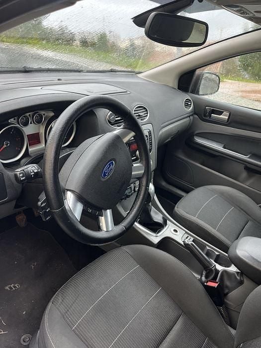 Usado Ford Focus 90 HP (66 kW) 2009 Sedan