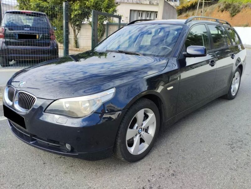 Azul Usado 2006 BMW 525 Comfort Edition Carrinha | € 10.250 - Imagem 1/4
