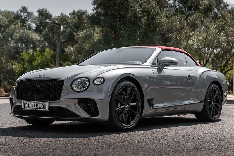 Cinza Usado 2021 Bentley Continental GT Coupé | € 245.000 - Imagem 1/4
