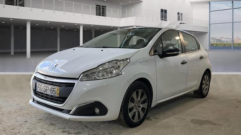 Branco Usado 2017 Peugeot 208 Citadino | € 6.450 (Super Preço) - Imagem 1/4