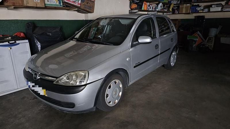 Usado 2003 Opel Corsa Sedan | € 1.350 (Super Preço) - Imagem 1/1