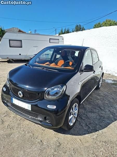 Preto Usado 2015 Smart ForFour Passion | € 8.490 (Bom preço) - Imagem 1/1