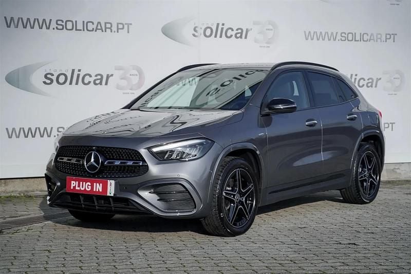 Cinza Usado 2025 Mercedes GLA250 AMG line SUV | € 52.990 (Preço justo) - Imagem 1/4