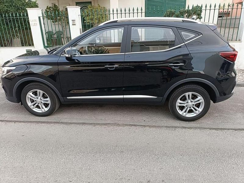 Usado MG ZS Comfort 130 kW (177 HP) 2020 Sedan