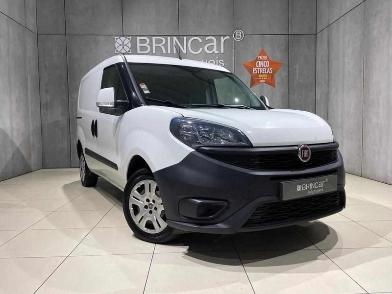 Branco Usado 2020 Fiat Doblò Monovolume | € 10.990 (Preço justo) - Imagem 1/4