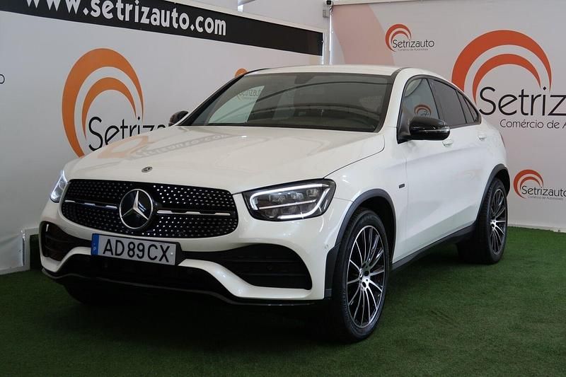 Usado Mercedes GLC300e 320 HP (235 kW) 2020 Branco Coupé