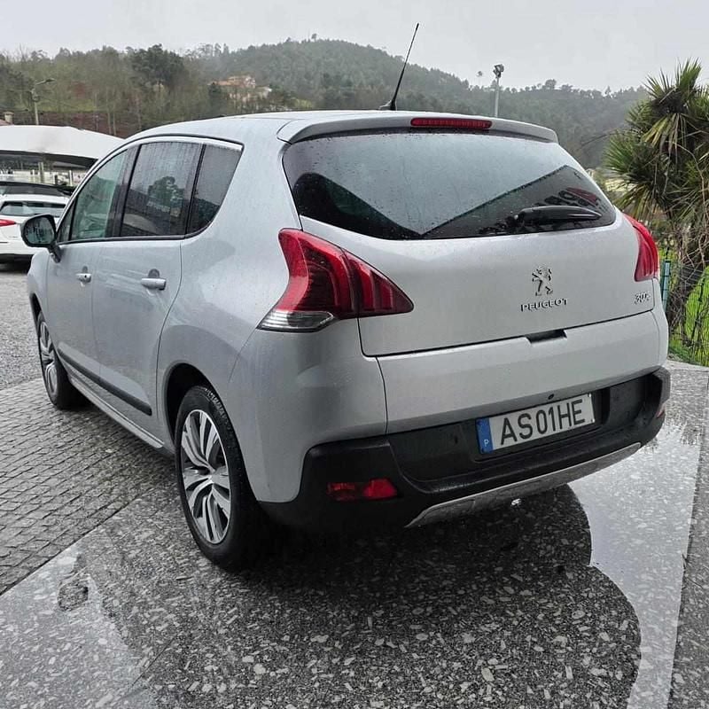 Usado Peugeot 3008 Premium 115 HP (84 kW) 2014 Cinza Carrinha