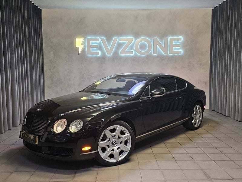 Usado Bentley Continental 560 HP (411 kW) 2005 Preto Sedan