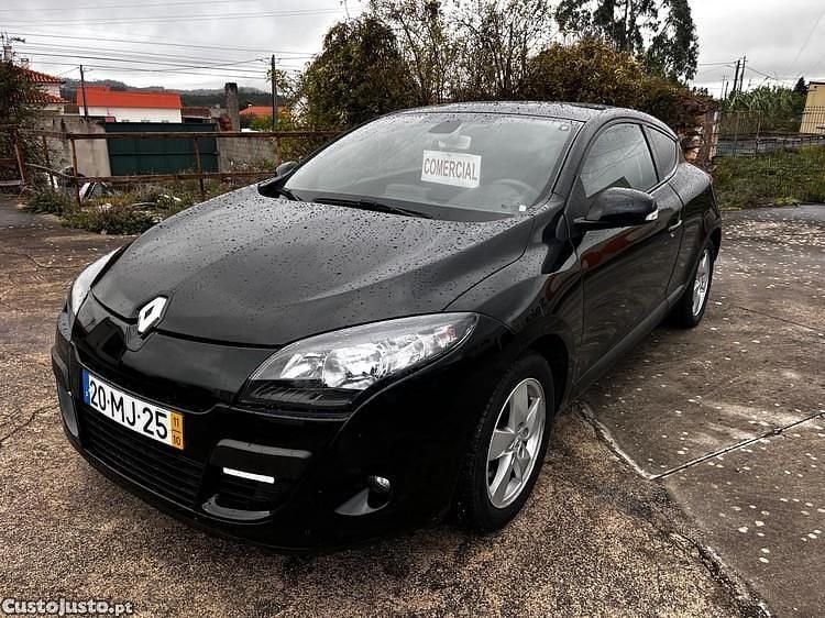 Preto Usado 2011 Renault Mégane III Coupé | € 4.600 (Super Preço) - Imagem 1/1