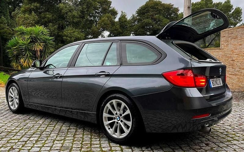 Usado BMW 318 Sport Line 143 HP (105 kW) 2013 Carrinha
