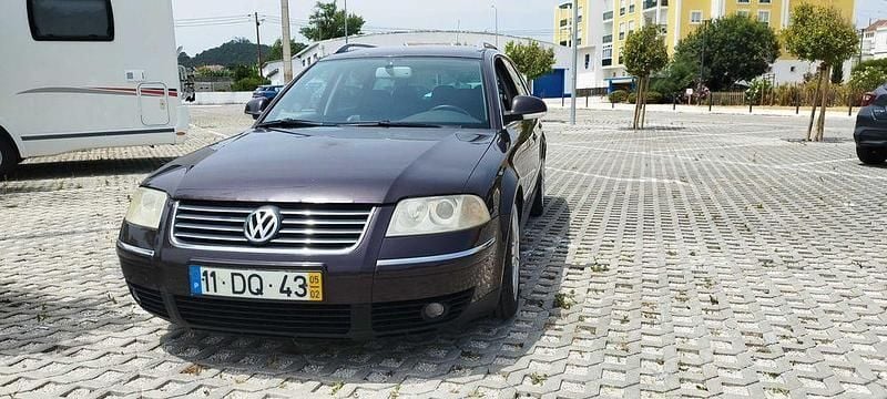 Usado 2004 VW Passat Exclusive Sedan | € 4.500 (Bom preço) - Imagem 1/4