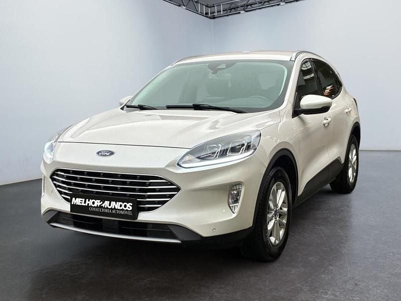 Branco Usado 2022 Ford Kuga Titanium SUV | € 22.990 (Preço justo) - Imagem 1/4