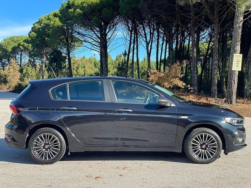Usado Fiat Tipo City Life 95 HP (69 kW) 2022 Preto Sedan