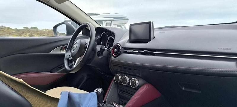 Usado Mazda CX-3 105 HP (77 kW) 2016 Cinzento SUV