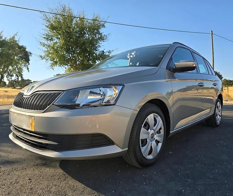 Outra Usado 2016 Skoda Fabia Carrinha | € 9.500 (Preço justo) - Imagem 1/4