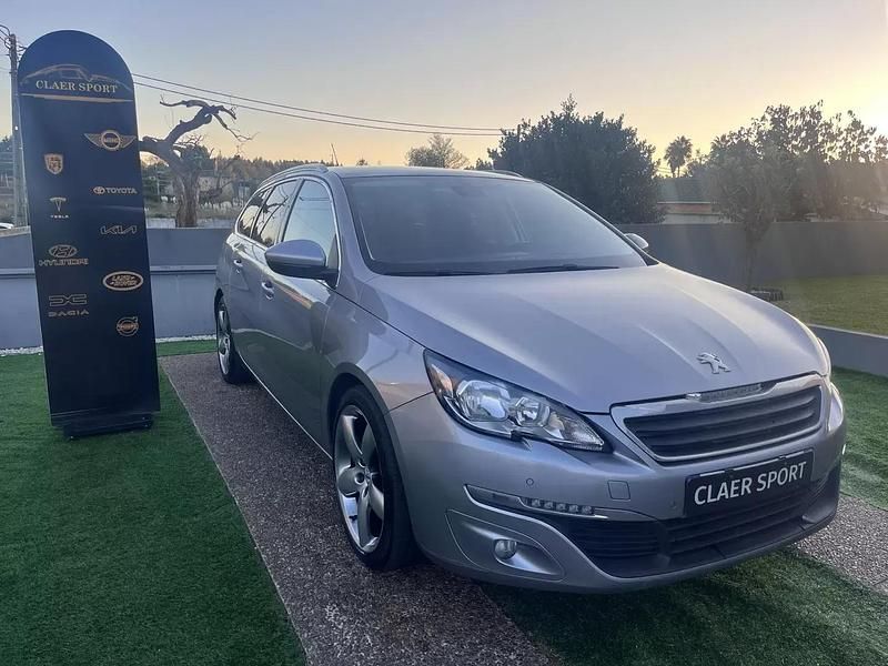 Cinza Usado 2015 Peugeot 308 SW Allure Carrinha | € 9.900 - Imagem 1/4