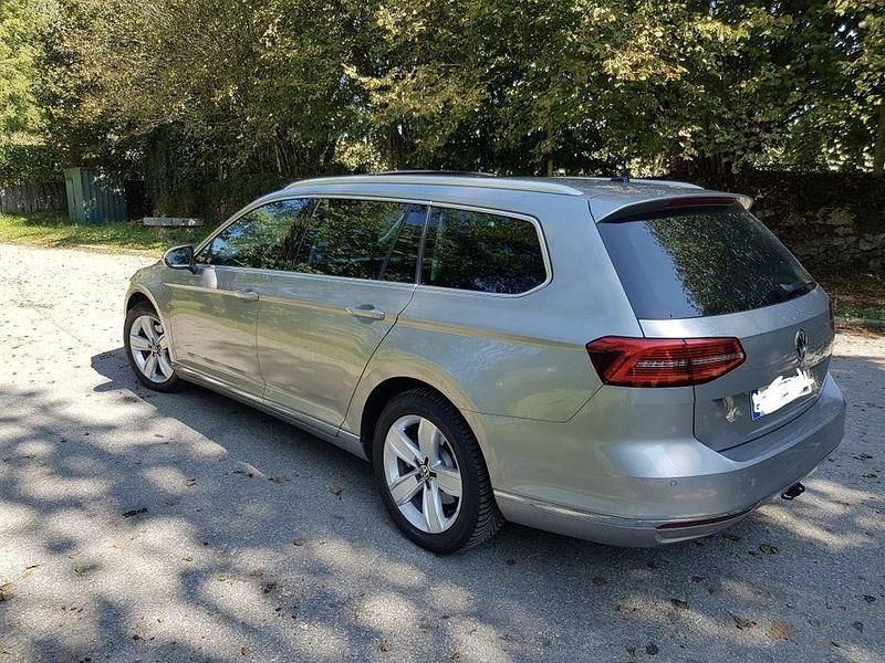 Usado 2016 VW Passat Highline Sedan | € 13.400 (Preço justo) - Imagem 1/4