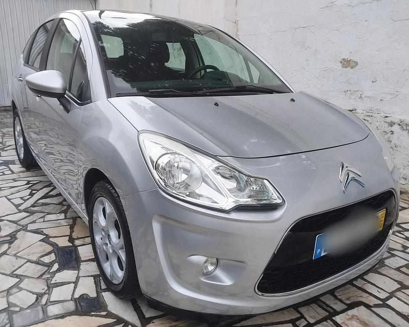 Usado Citroën C3 82 HP (60 kW) 2012 Cinzento Citadino