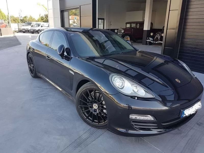Preto Usado 2011 Porsche Panamera Sedan | € 42.750 (Preço elevado) - Imagem 1/4