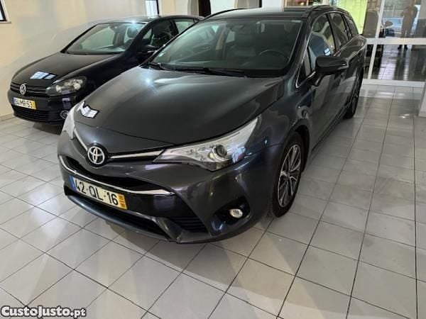 Cinza Usado 2015 Toyota Avensis Carrinha | € 17.000 - Imagem 1/1