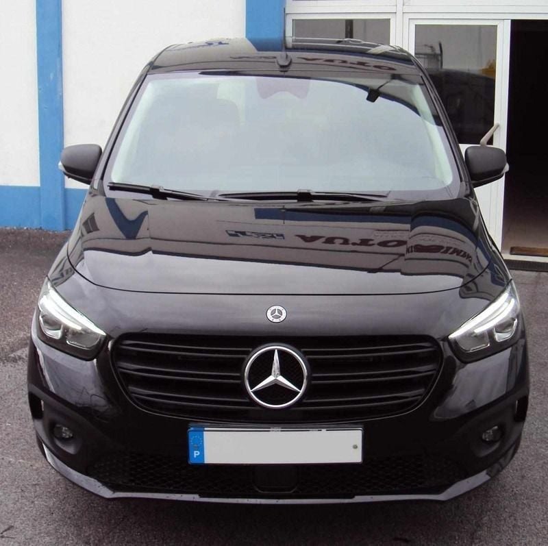 Preto Usado 2022 Mercedes Citan 110 Carrinha | € 27.950 - Imagem 1/4
