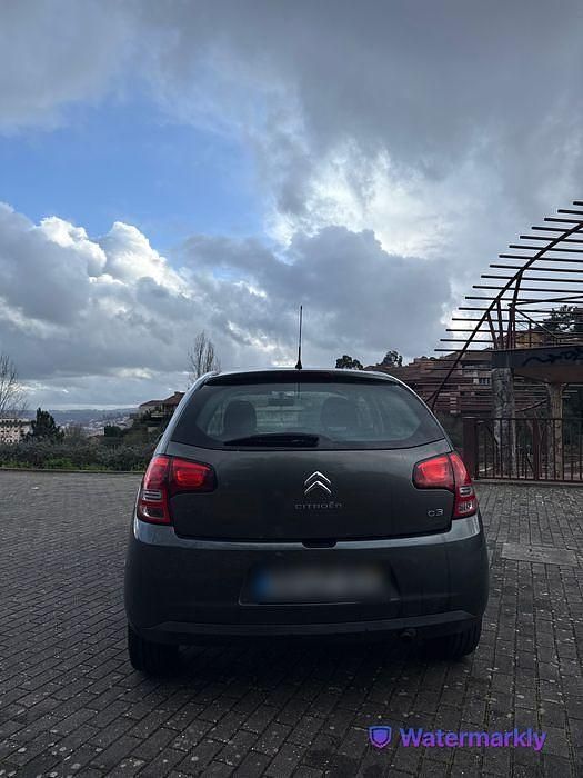 Usado Citroën C3 70 HP (51 kW) 2011 Sedan