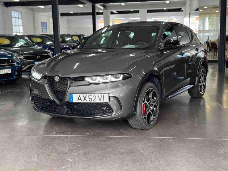 Cinzento Usado 2023 Alfa Romeo Tonale SUV | € 41.990 (Preço elevado) - Imagem 1/4