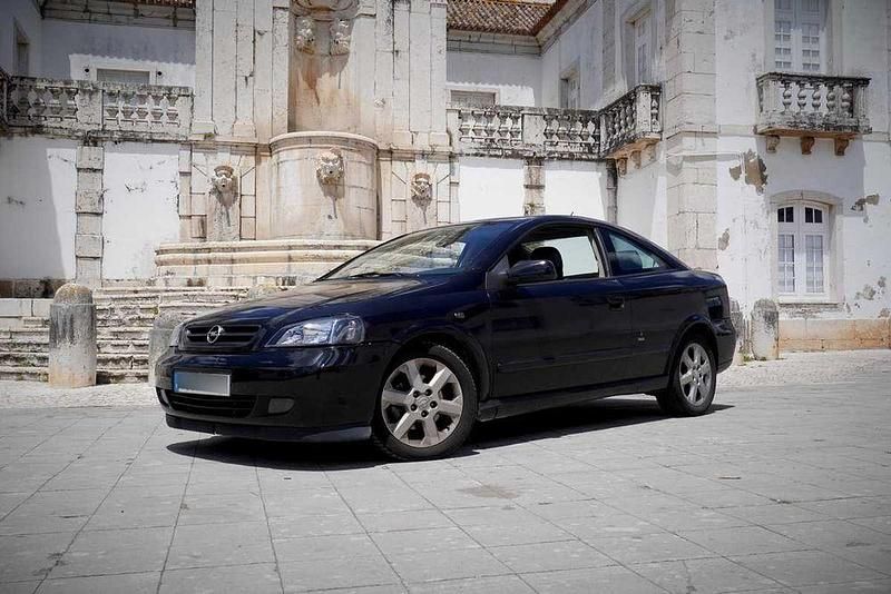 Usado 2001 Opel Astra Edition Coupé | € 3.000 - Imagem 1/4