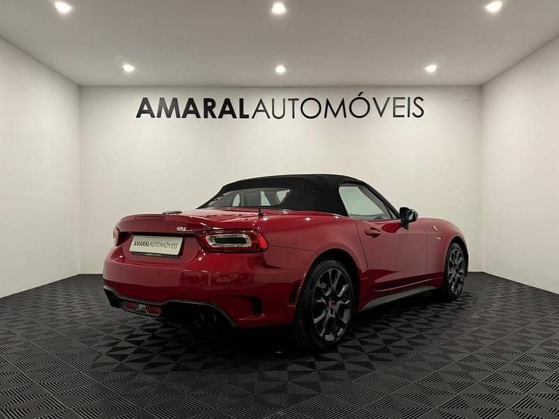 Usado Abarth 124 Spider 170 HP (125 kW) 2017 Vermelho Cabrios