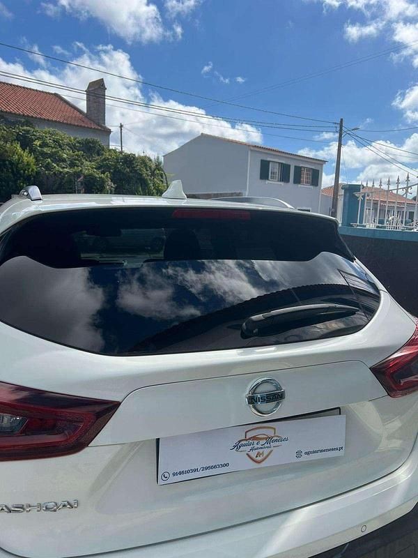 Usado Nissan Qashqai N-Connecta 115 HP (84 kW) 2020 Branco SUV