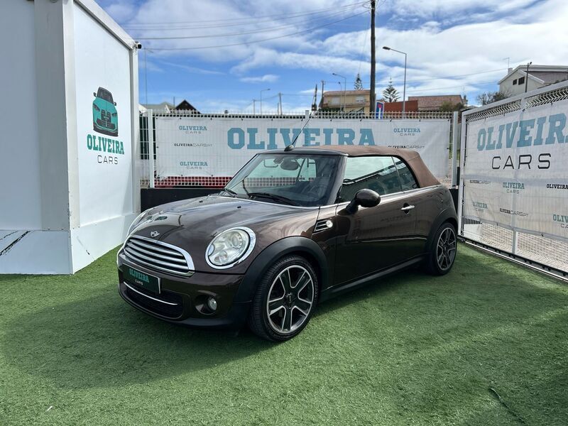 Castanho Usado 2011 Mini Cooper SD Coupé Coupé | € 13.400 - Imagem 1/4
