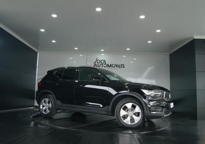 Usado 2021 Volvo XC40 Momentum SUV | € 34.000 (Preço justo) - Imagem 1/4