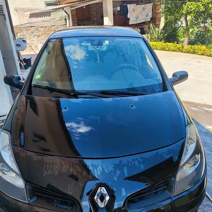 Usado 2006 Renault Clio II Sedan | € 5.500 (Caro) - Imagem 1/4
