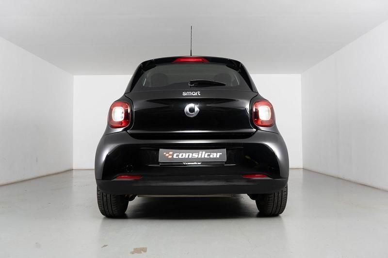 Preto Usado 2016 Smart ForFour Passion | € 9.980 (Bom preço) - Imagem 1/1