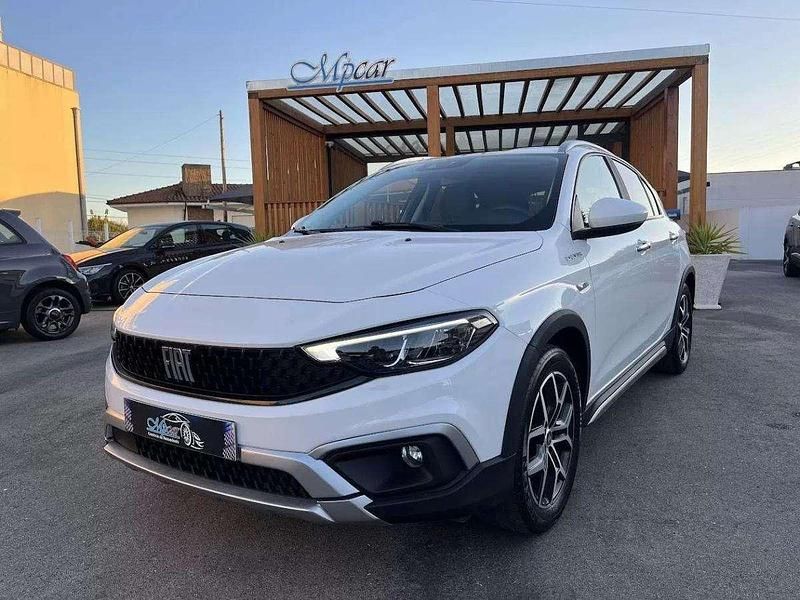Branco Usado 2022 Fiat Tipo Cross Citadino | € 14.950 (Preço justo) - Imagem 1/4