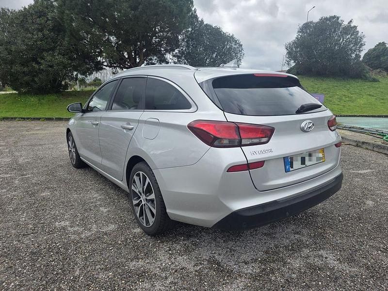Usado Hyundai i30 Style 115 HP (84 kW) 2019 Sedan