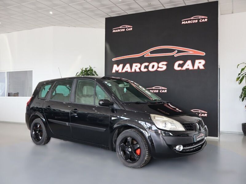 Preto Usado 2008 Renault Scénic II Dynamique Monovolume | € 6.400 (Caro) - Imagem 1/4