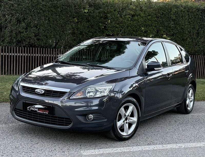 Usado 2010 Ford Focus Sedan | € 5.450 (Preço justo) - Imagem 1/4