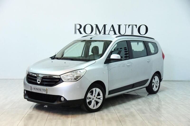 Cinzento Usado 2014 Dacia Lodgy Prestige Monovolume | € 10.900 (Preço elevado) - Imagem 1/4