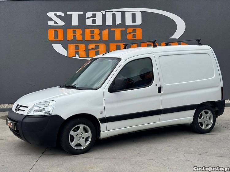 Branco Usado 2004 Peugeot Partner Van | € 4.950 - Imagem 1/1