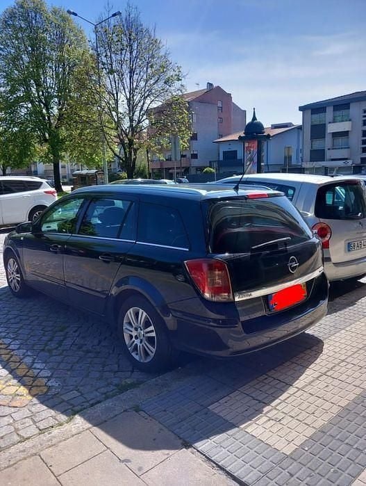 Usado 2008 Opel Astra Sedan | € 4.150 (Preço elevado) - Imagem 1/4