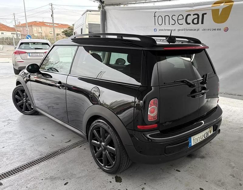 Usado Mini Cooper D Clubman 112 HP (82 kW) 2014 Preto Carrinha