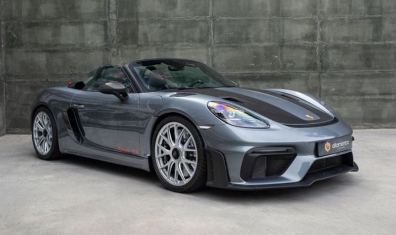 Cinzento Novo 2024 Porsche 718 | € 260.900 - Imagem 1/4
