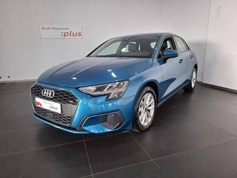 Azul Usado 2021 Audi A3 Carrinha | € 24.900 - Imagem 1/4