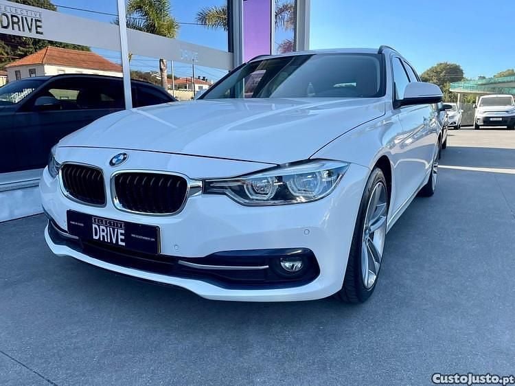 Branco Usado 2016 BMW 320 Sport Line Carrinha | € 19.900 (Preço justo) - Imagem 1/1